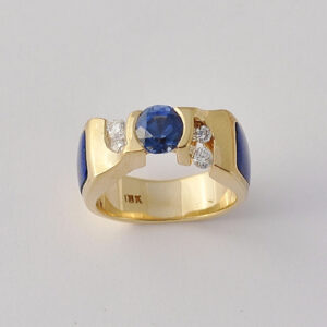 18 Karat Yellow Gold Ring with Sapphire Lapis and Diamond #0051