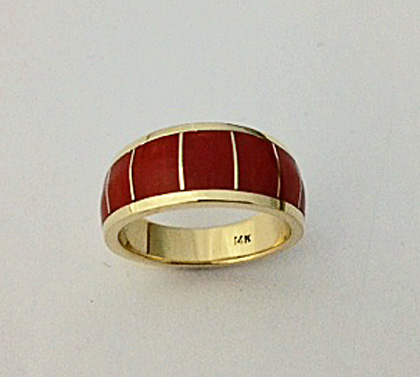 14 Karat Yellow Gold Ladies Natural Coral Inlay Ring #G0077